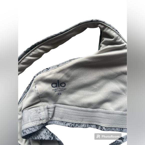 ALO YOGA Vapor Snakeskin Sports Bra - Picture 4 of 5